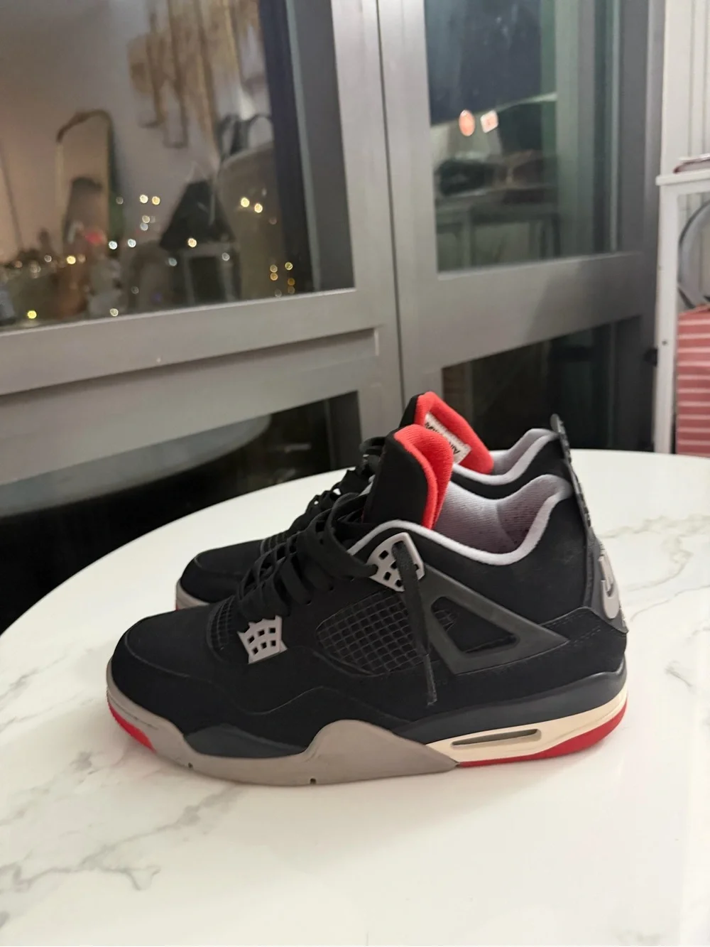 Jordan Men's Black and Red Retro Basketball Sneakers